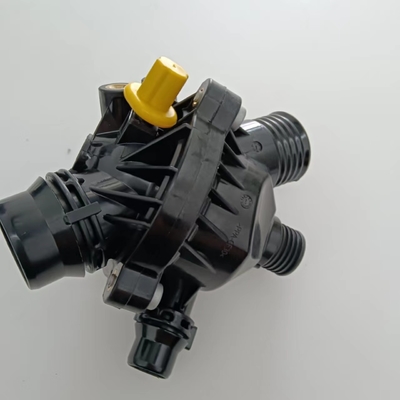 OEM NO 11537549476 Termostato del liquido di raffreddamento del motore per BMW E87 E82 E90 E92 E93 E63 E64 E66 E83