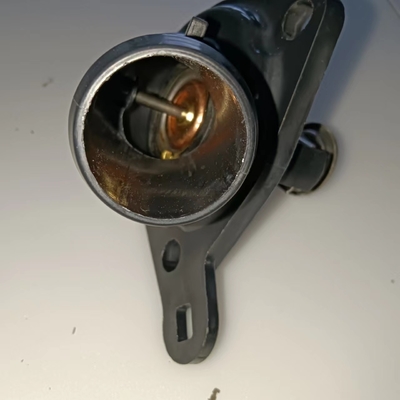 Collo nero di riempimento del refrigerante del radiatore w/Cap 16502-21070 per TOYOTA VIOS NCP93 YARIS NCP91