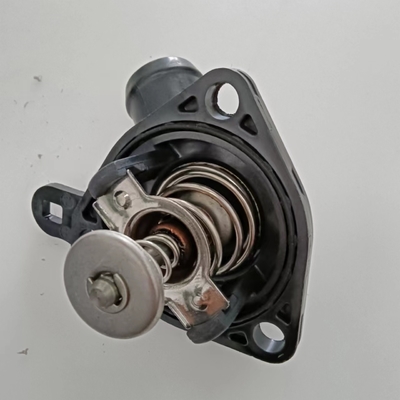 Collo nero di riempimento del refrigerante del radiatore w/Cap 16502-21070 per TOYOTA VIOS NCP93 YARIS NCP91