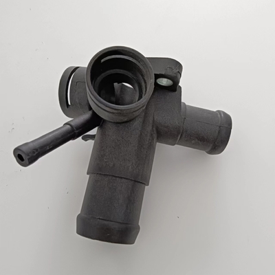 Flancella di raffreddamento per AAZ Turbodiesel su 93-99 Golf 93-99 Jetta 92-97 Passat 068121132B