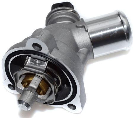 Termostato di raffreddamento del motore per auto 96988257 per Chevrolet GM Spark 2013 2014 2015