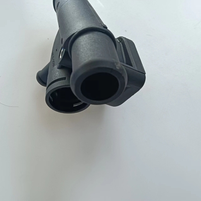 038121132C Flange di liquido di raffreddamento per Volkswagen Audi SKODA SVW