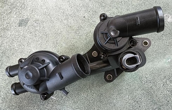 03C121111AM Assemblaggio del termostato del carburante del motore per sedile Ibiza VW Jetta 2011-2022 VW Polo 03C121111M