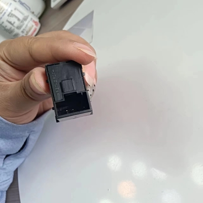 Tasto di apertura della porta del serbatoio del carburante per Volkswagen Golf MK5 Rabbit Jetta in nero