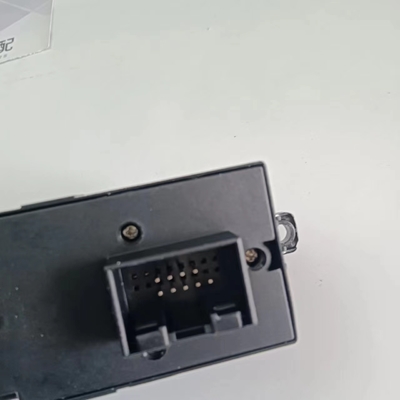 BSG 90-860-061 Interruttore della finestra di alimentazione anteriore sinistra 1J4959857 Per VW Jetta Passat Golf 4 porte 00-2005