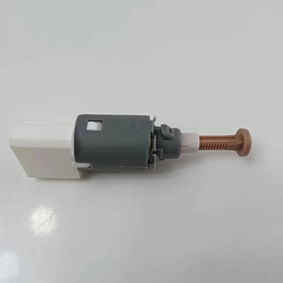 Opel Daewoo Chevrolet Interruttore di luce del freno 25320-00Q0A Fits 93197675 8200168238 4155450009