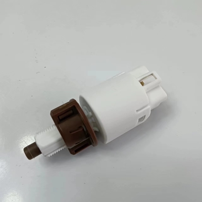 1999-2006 Anno Interruttore di luce del freno 71742588 Adatta a Lexus ES350 Toyota Camry OEM NO