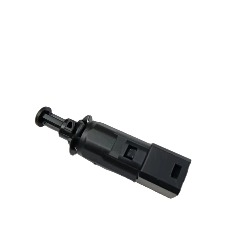 50-0143 Interruttore della luce del freno Per Nissan Aprio 2008-2010 e Renault Reference NO. 50-0143